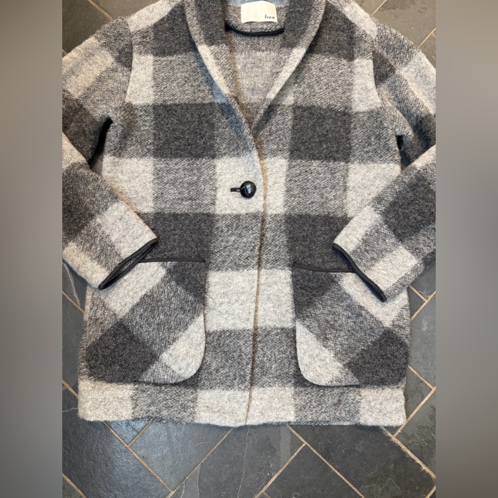 Aritzia Wilfred Free Off Duty Wool Jacket Gray Plaid flannel - Picture 9 of 9